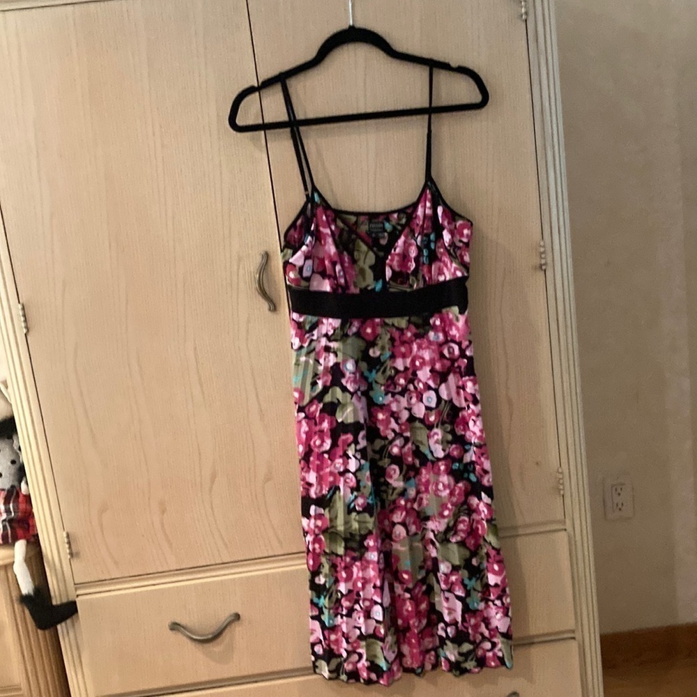 77. Nicole Miller | PINK FLORAL DRESS SIZE 12